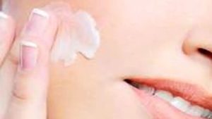 The miracle of rose water ice in making womens skin clear and radiant 1 The miracle of rose water ice in making womens skin clear and radiant 1