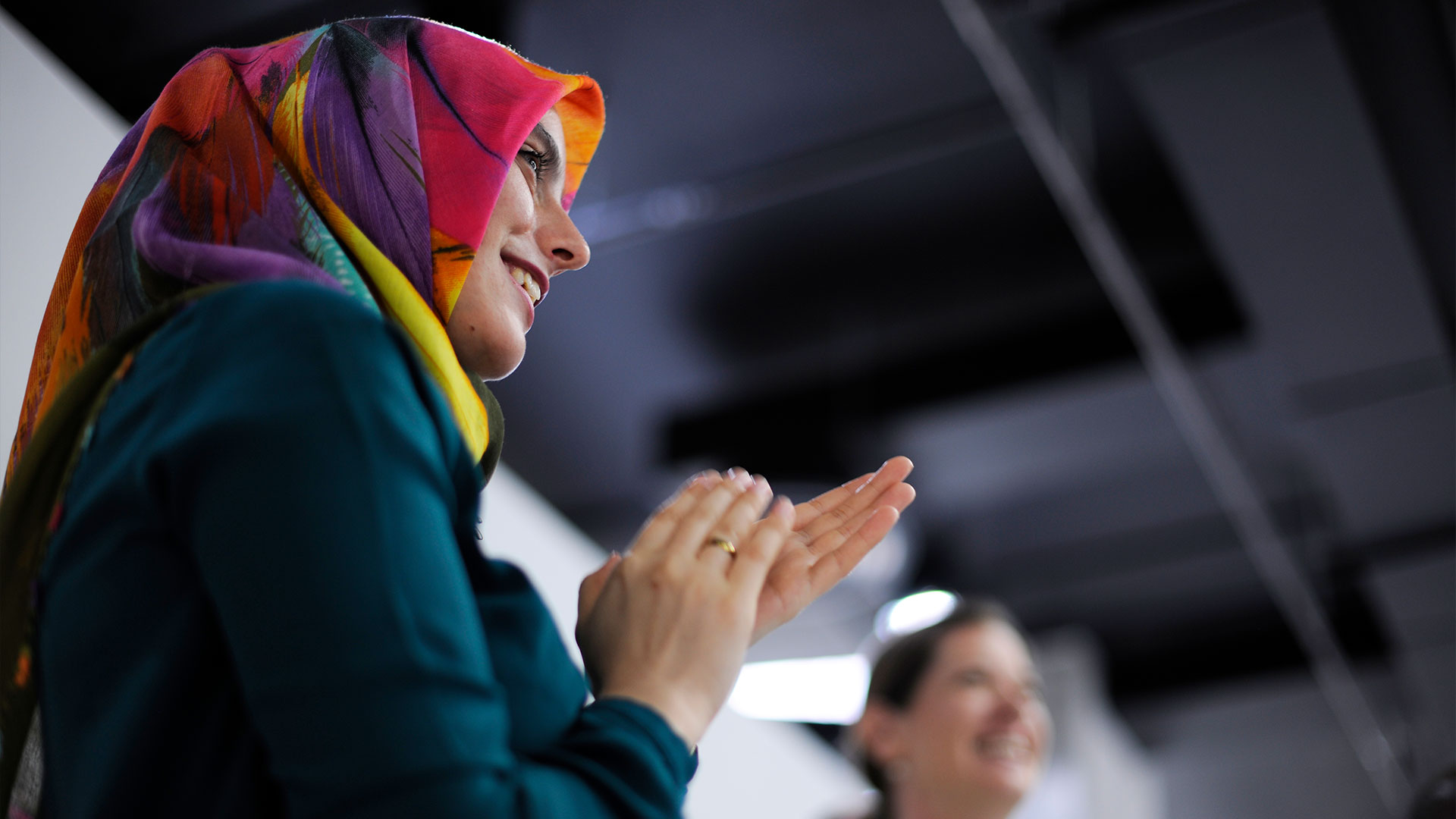 نقش زنان در جامعه مدرن؛ چالش‌ها و فرصت‌ها نقش زنان در جامعه مدرن؛ چالش‌ها و فرصت‌ها